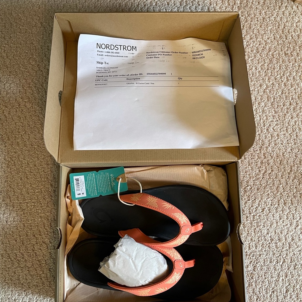 Ohana Flip Flop
OLUKAI
Fusion Coral